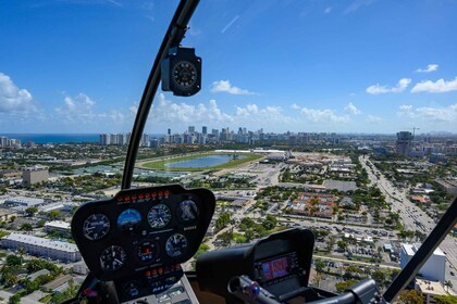 Lauderdale: helicóptero privado, guitarra de hard rock, Miami Beach