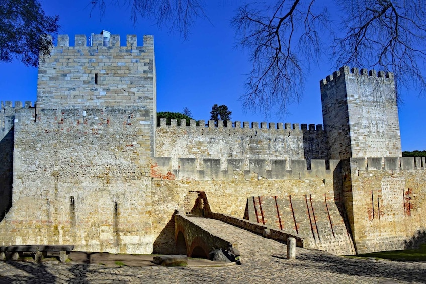 Picture 2 for Activity Lisbon: St George's Castle Skip-the-Line Tour