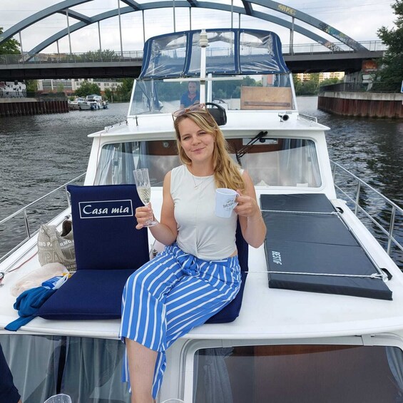 Wannsee: 4h Private Seven Lakes Boat Tour with Skipper