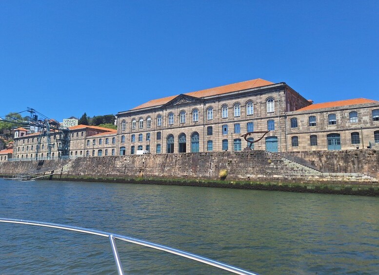 Picture 2 for Activity Six bridges private boat cruise in Porto