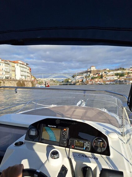 Six bridges private boat cruise in Porto