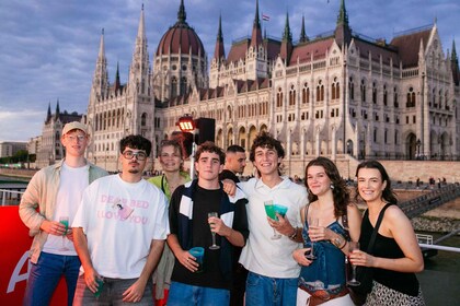 Boedapest: Slok en Zeil Riviercruise met Onbeperkt Prosecco