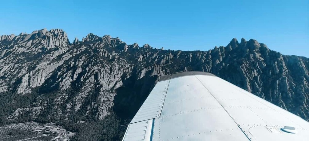 Picture 3 for Activity 45 minutes - Montserrat Tourist Flight in a small plane