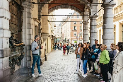 Brussels: City Highlights Walking and Tasting Tour