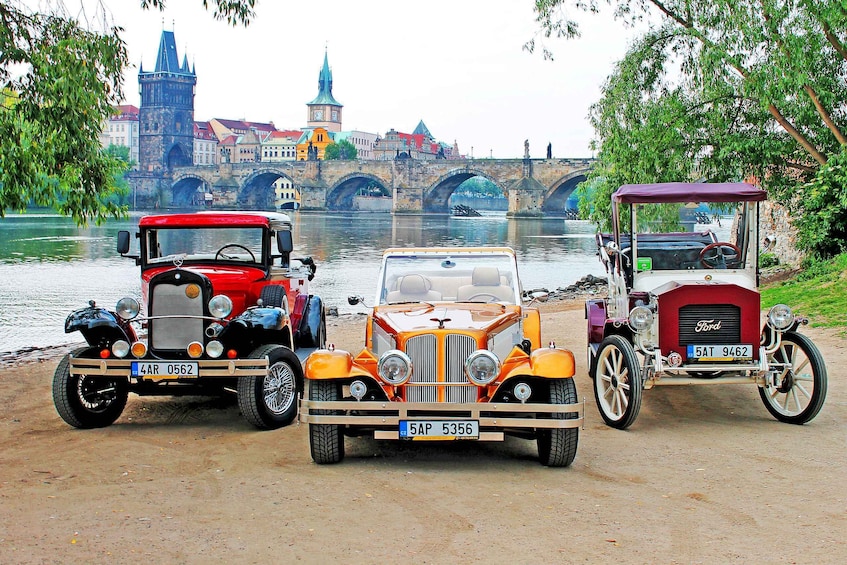 1–Hour Vintage Car Tour