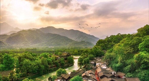 1-day Tour of Dujiangyan and Mount. Qingcheng