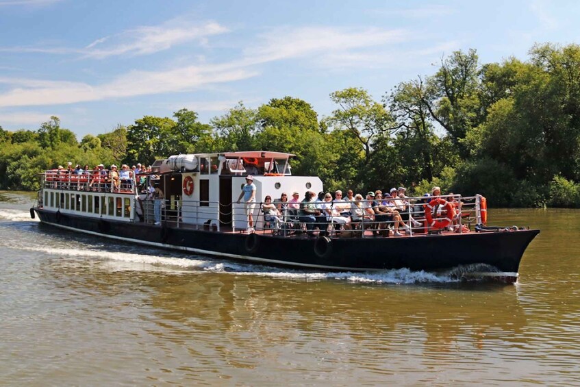 Picture 1 for Activity London: Richmond to Kew River Thames Cruise