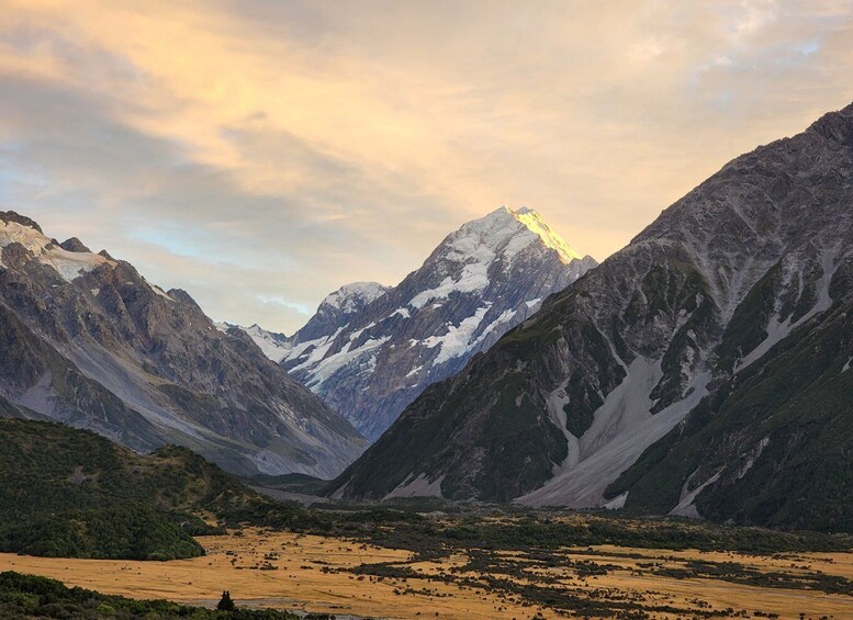 Picture 1 for Activity From Christchurch: Mount Cook One-Way Discovery Tour