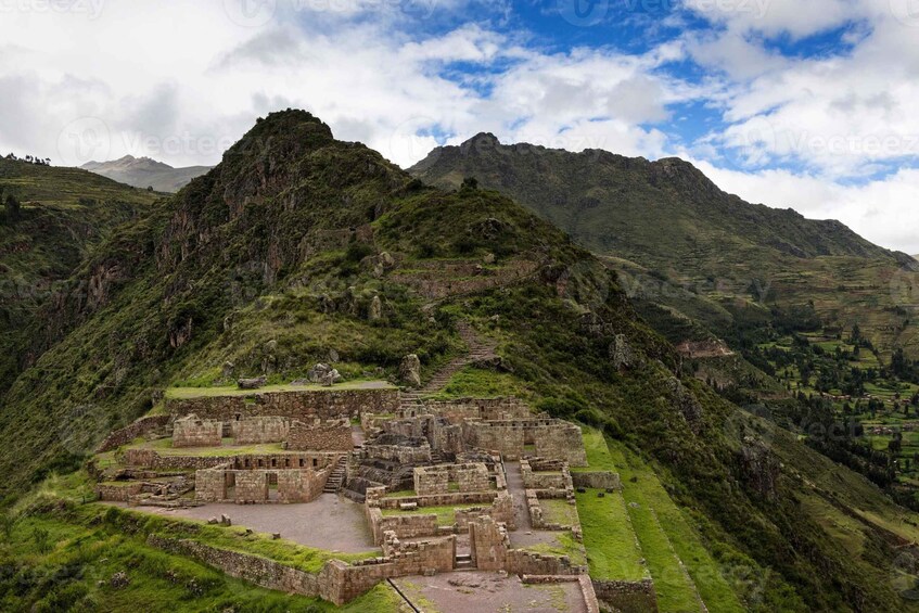 Picture 5 for Activity From Cusco: Private Pisac Ruins and Alpaca Farm Day Trip