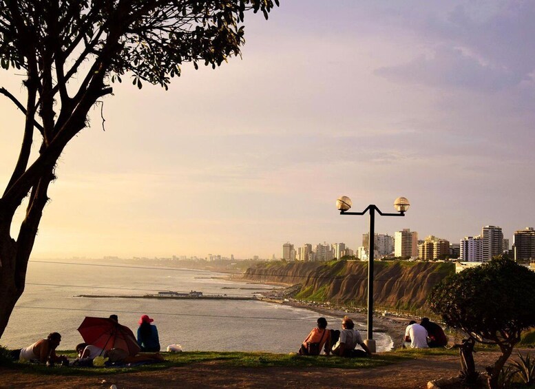 Picture 4 for Activity Lima: City Sightseeing Panoramic Bus Tour