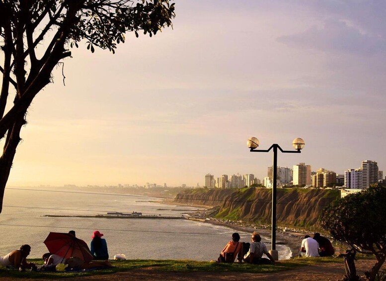 Picture 4 for Activity Lima: City Sightseeing Panoramic Bus Tour