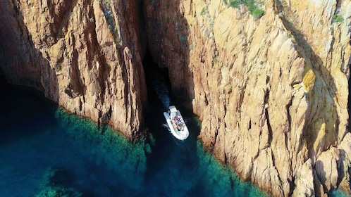 Cargèse: Calanques of Piana Capo Rosso Semi-Rigid Boat Tour