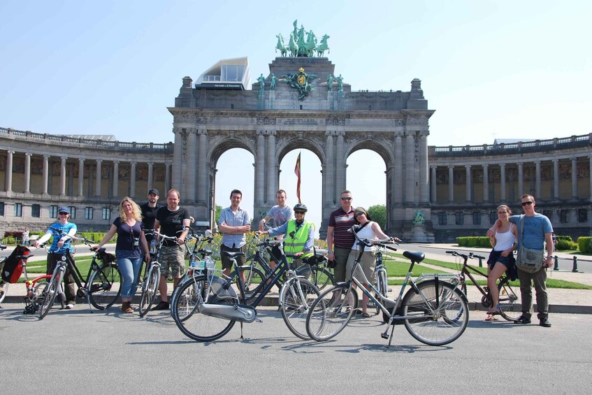 Picture 2 for Activity Brussels: Sightseeing Bike Tour