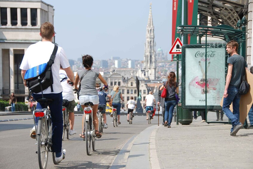 Brussels: Sightseeing Bike Tour