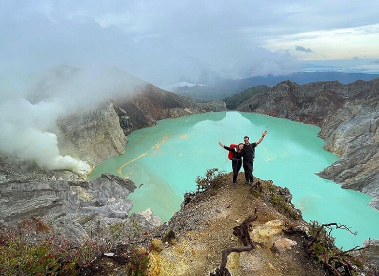 Picture 2 for Activity Kawah Ijen Blue Fire Tour With Local Activities Exploration