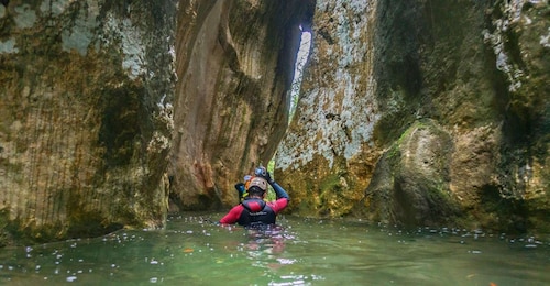 Serra de Tramuntana: Canyoning and boat return