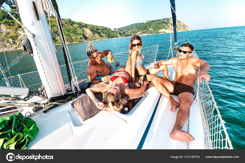 Picture 3 for Activity Party boat catamaran excursion (Taino Bay and amber cove)