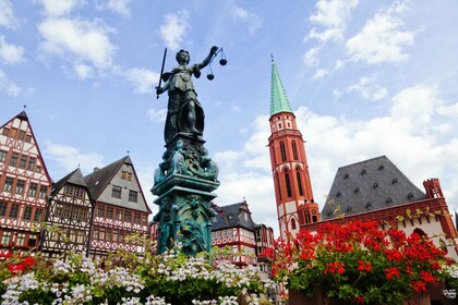 Frankfurts Top-Attraktionen Ganztägige private Tour mit dem Auto
