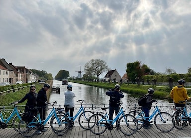 ブルージュ平地ガイド付き自転車ツアー