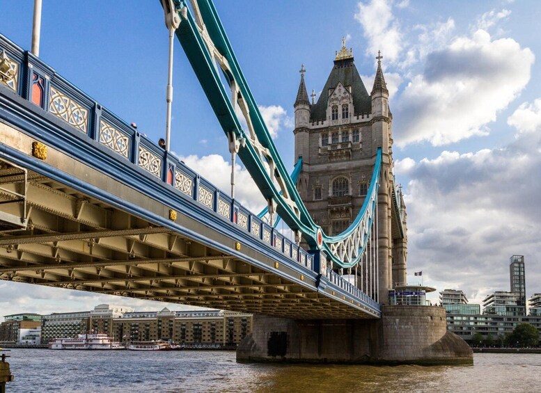 Picture 5 for Activity Skip-the-line Tower Bridge and Tower of London Private Tour