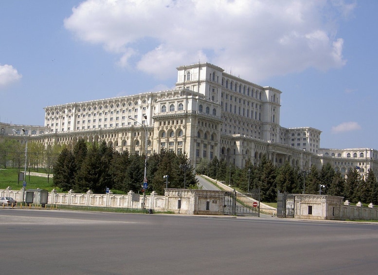 Bucharest: Parliament Senate Entry Tickets and Guided Tour