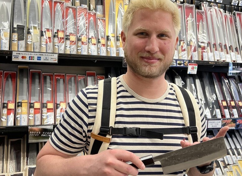 Asakusa: Kitchen knife store visits after history tour