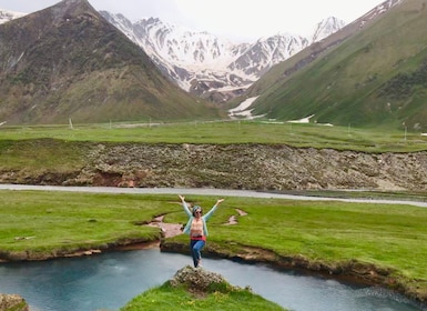 Tbilisi: Kazbegi Gudauri Ananuri and Truso Adventure by 4x4