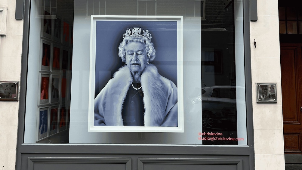 Picture 12 for Activity London: Royal Historic Pubs Walking Tour