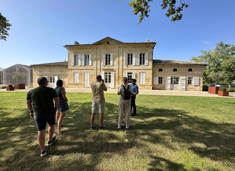 Bordeaux: Saint-Émilion wine tour in a small group