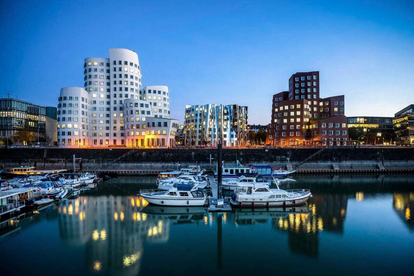 Dusseldorf: Private Architecture Tour with a Local Expert