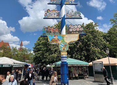 München - Viktualienmarkt Viktualienmarkt provsmakning av mat på tyska