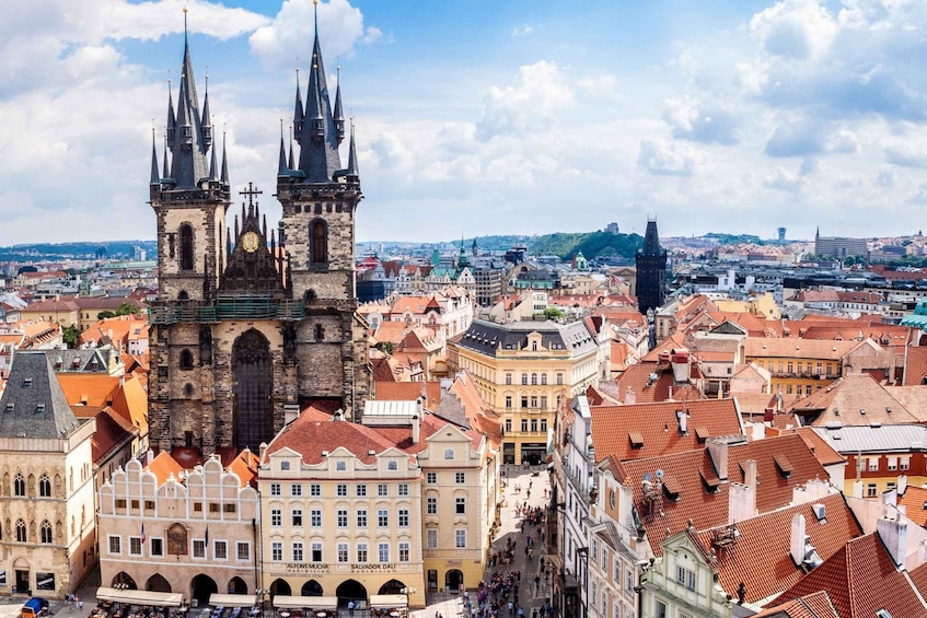 Prague Royal Castle, St Vitus, Golden Lane Tour with Tickets