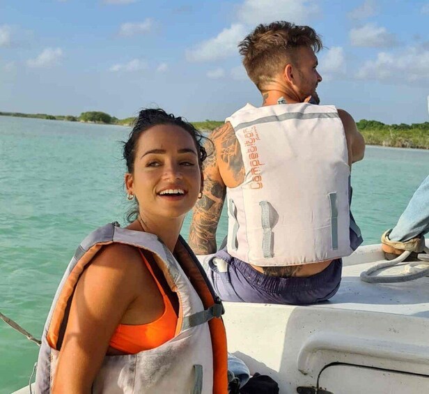 Picture 2 for Activity Bacalar: Magnificent Bacalar Lagoon Exclusive Boat Tour