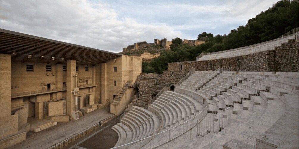 Sagunto: Historic City Guided Walking Tour & San José Caves