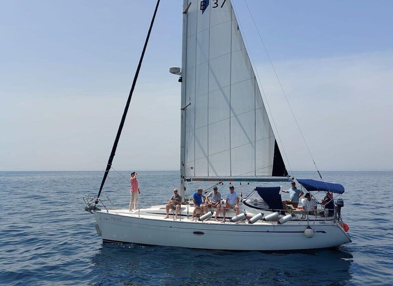 Sailing Yacht Sashi - Luxury Sightseeing