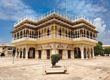 Jaipur: City Palace Entry Ticket with Optional Add-Ons