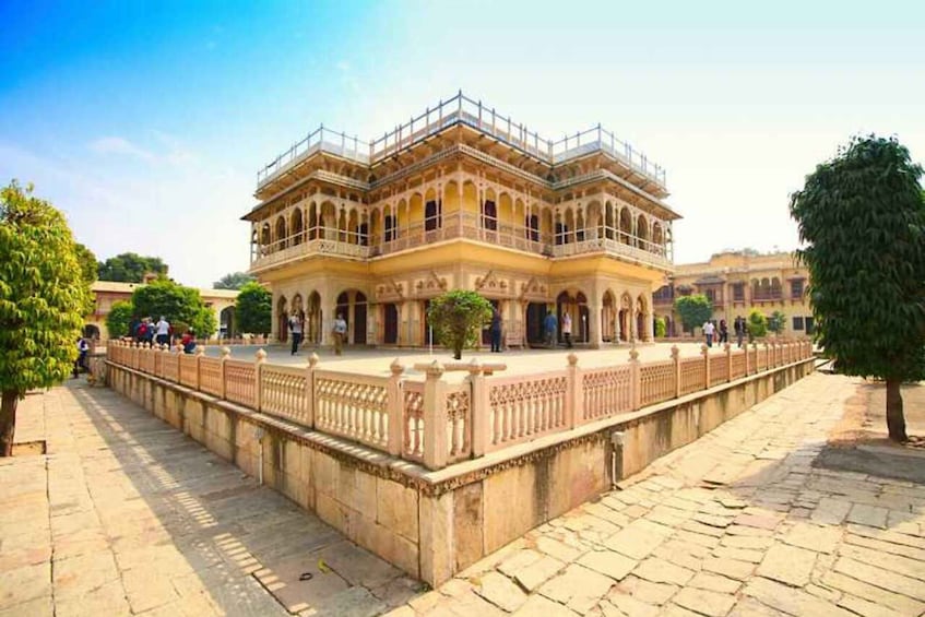 Picture 1 for Activity Jaipur: Book Private Jaipur Tour Guide