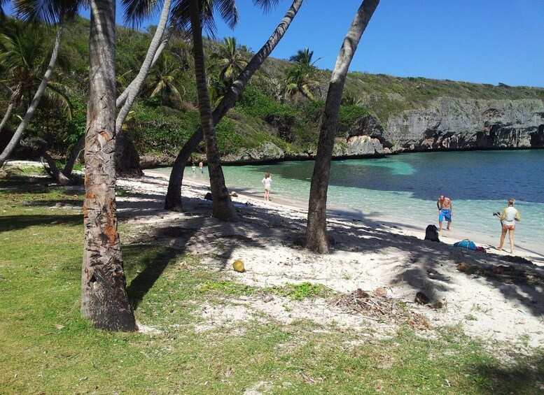 Picture 3 for Activity Samana: Fronton & Madame Beach tour Las Galeras