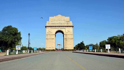 From Bangalore: 2 Days Delhi & Agra Tour Package