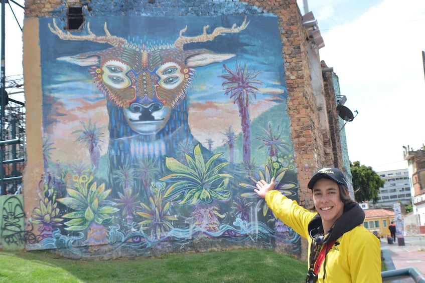 Picture 10 for Activity Bogotá: La Candelaria Graffiti & Urban Art Shared Tour