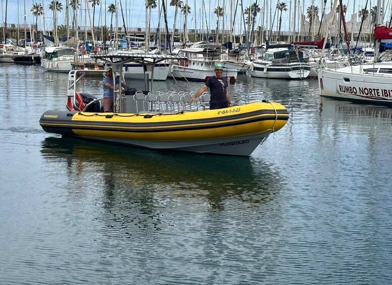 Picture 2 for Activity Barcelona: Speed boat skyline view