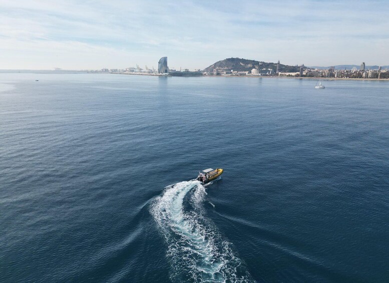 Picture 1 for Activity Barcelona: Speed boat skyline view