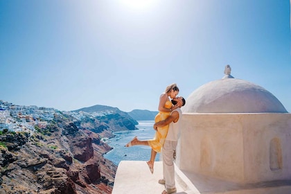 Santorini: Private Couple Photoshoot with 35 Edited Photos