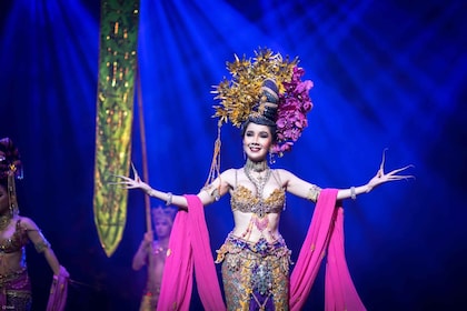 Pattaya: Alcazar Cabaret Show