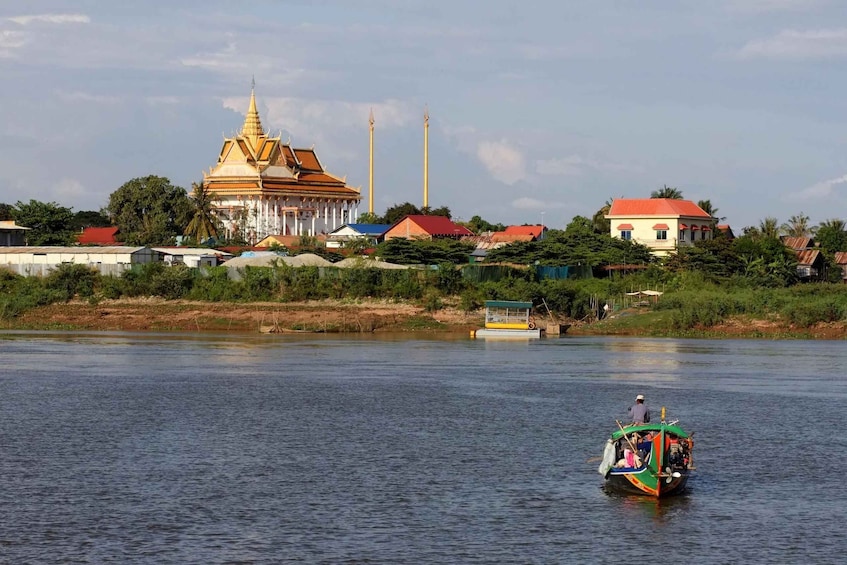 Picture 15 for Activity Tonle Sap Cruise & Road Tour between Phnom Penh & Siem Reap