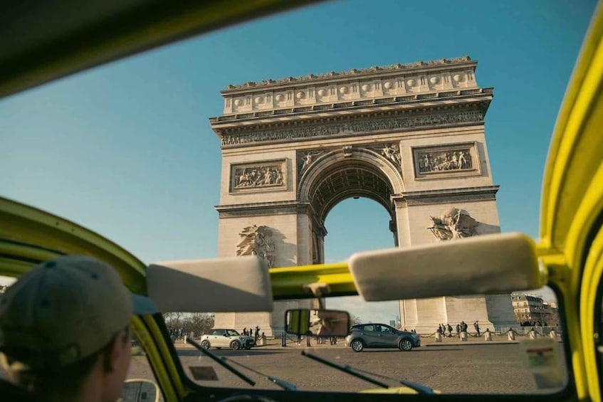 The Paris "Rive Gauche" tour in a vintage Citroën 2CV