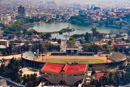 Antananarivo: Private Walking Tour with a Local Guide