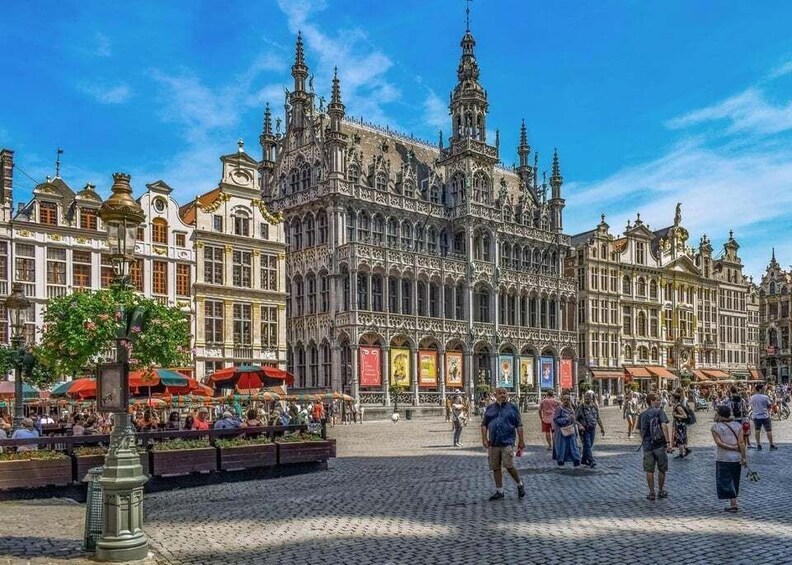 Picture 4 for Activity Brussels: Walking Tour with Highlights and Hidden Gems