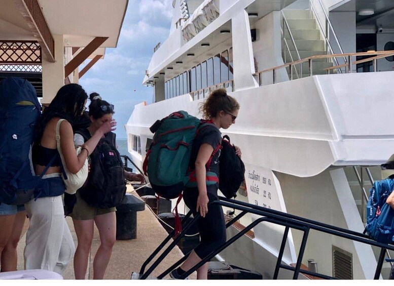 Picture 2 for Activity Railay : Ferry Transfer from Railay to Ko Lanta