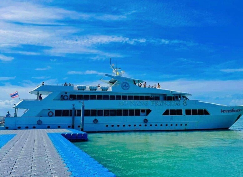 Railay : Ferry Transfer from Railay to Ko Lanta